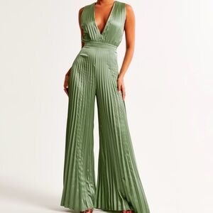 Abercrombie & Fitch Sage Green Pleated Jumpsuit